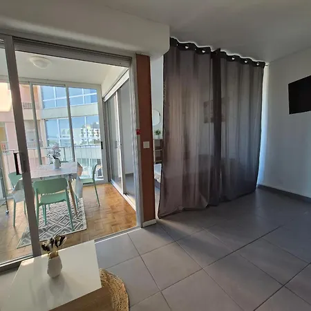 Apartmán Face - A 50m - Parking - 4 Pers *